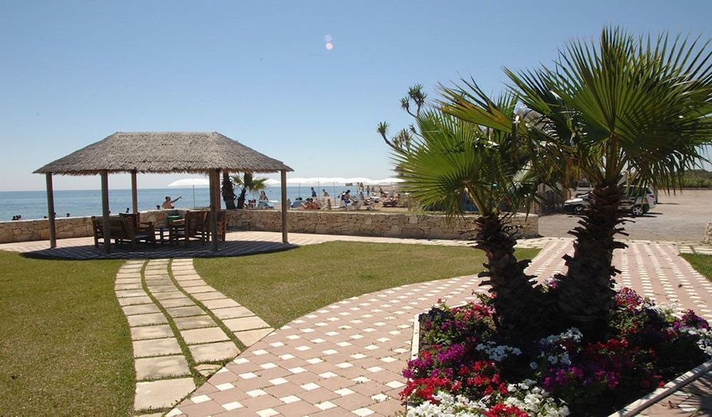 Racar Hotel &amp; Resort 32/45