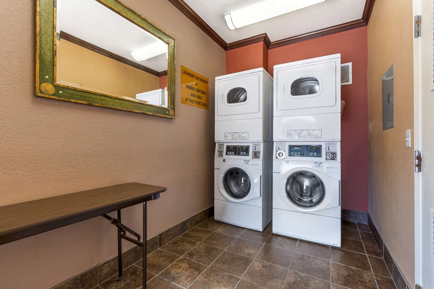 Best Western Plus Placerville Inn 21/49
