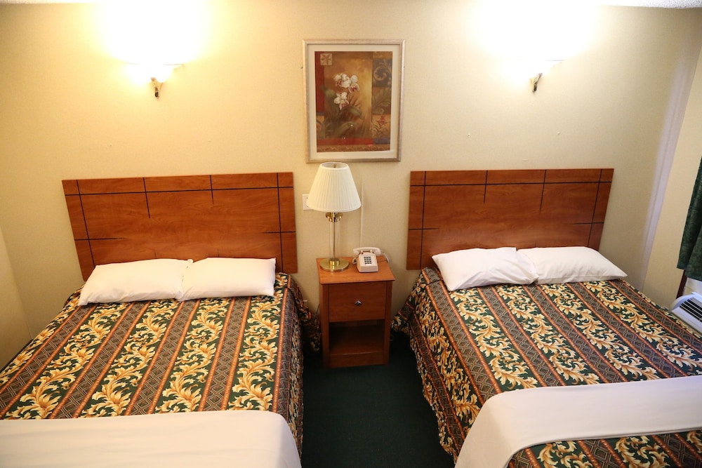Jfk Inn Jamaica 8/42