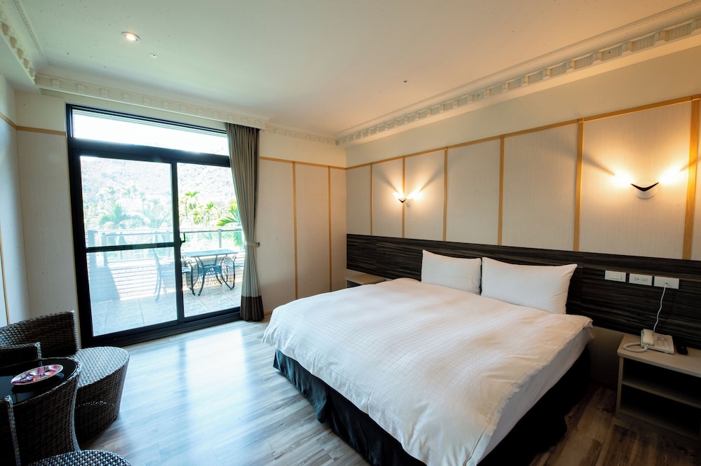 CLASSIC, DOUBLE BED, BALCONY