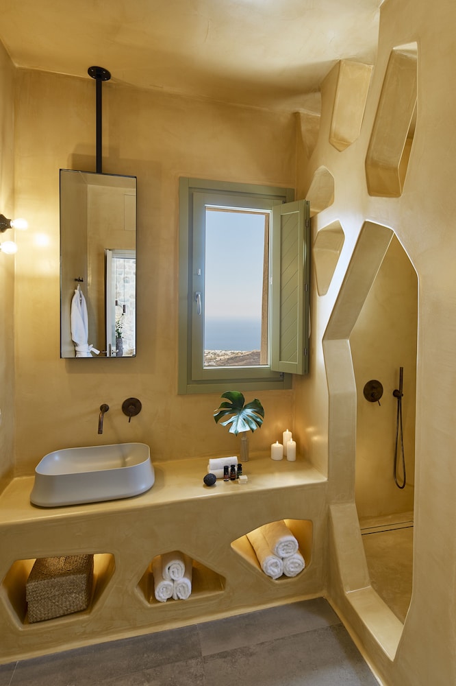 Aeon Suites - Adults Only By Mr and Mrs White 30/78