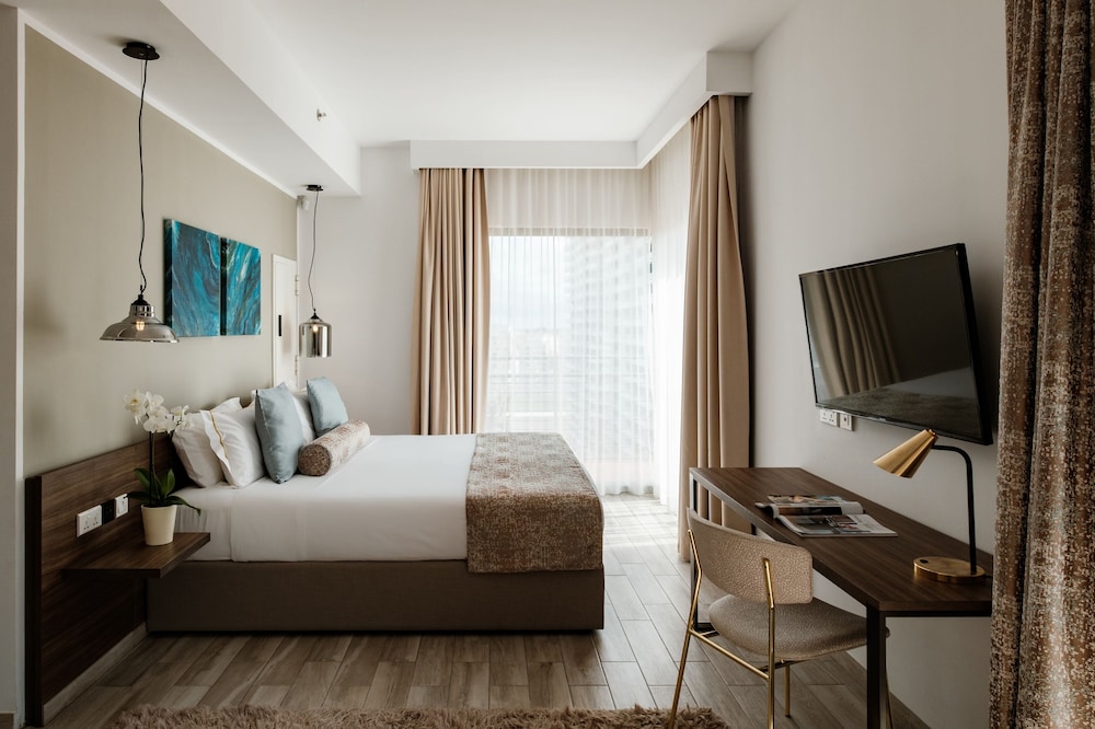 SIGNATURE, SUITE, SEA VIEW