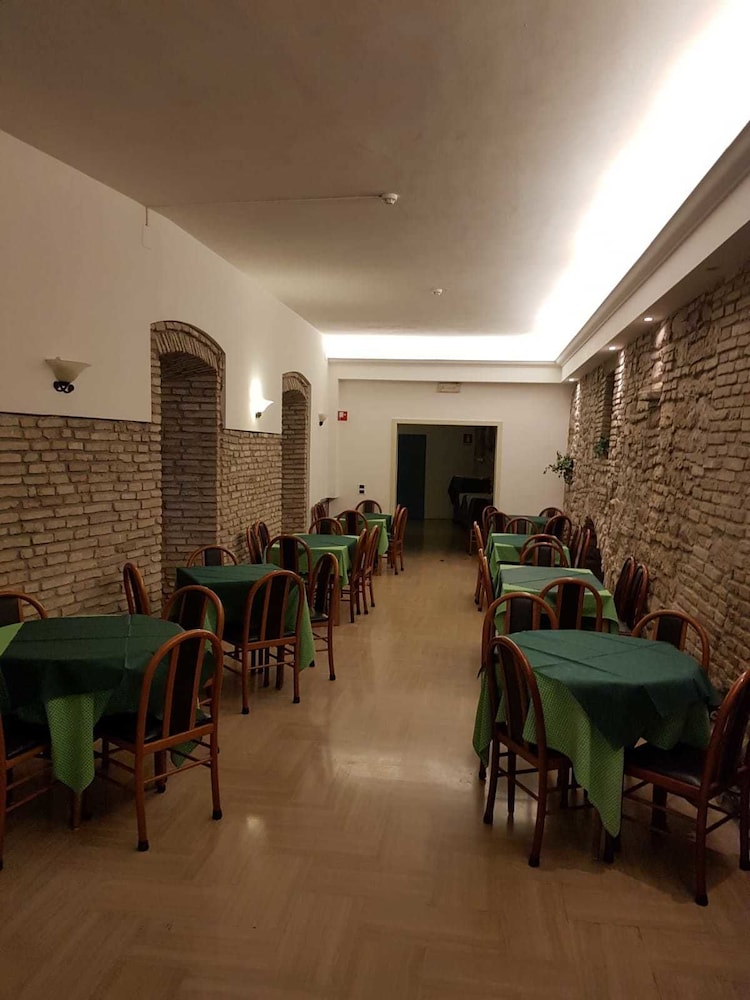 Il Castello 12/18