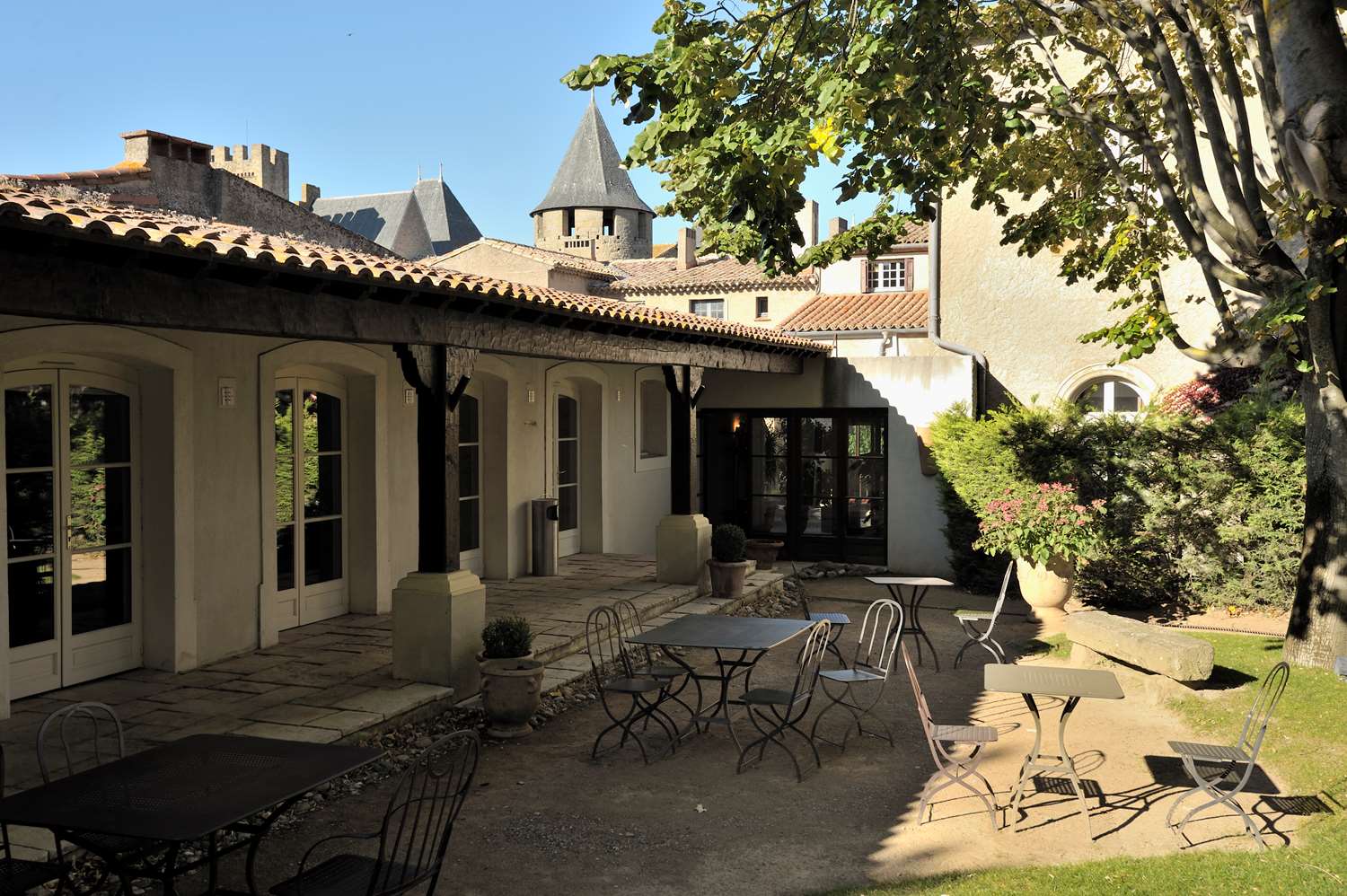 Hotel Le Donjon Coeur de La Cite Medievale 52/53