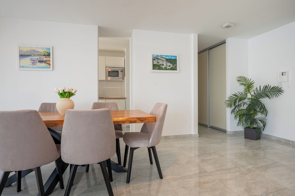 Adriatic Queen Apartments 70/81