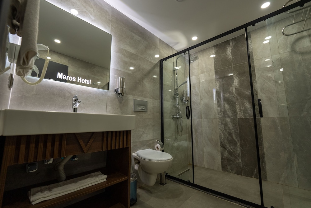 Meros Hotel 48/52
