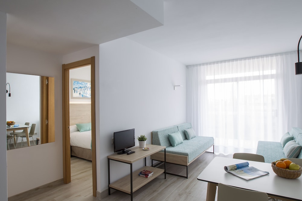 Aparthotel Cye Holiday Centre 39/57
