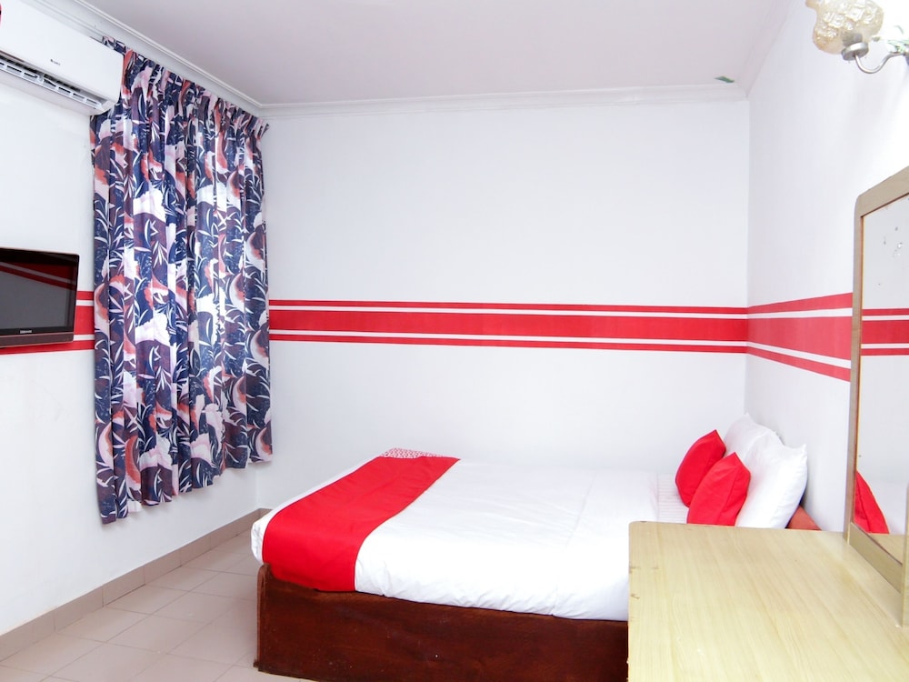 OYO 1173 Mandyrin Hotel 10/26