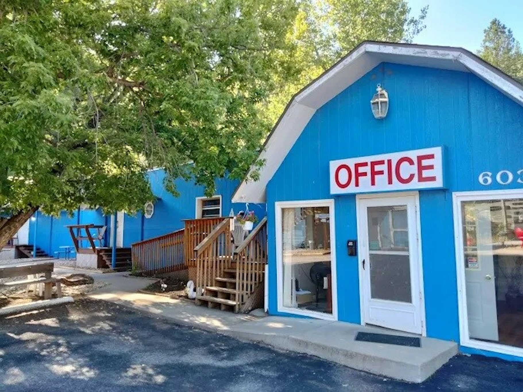 The Brookside Motel 1/37
