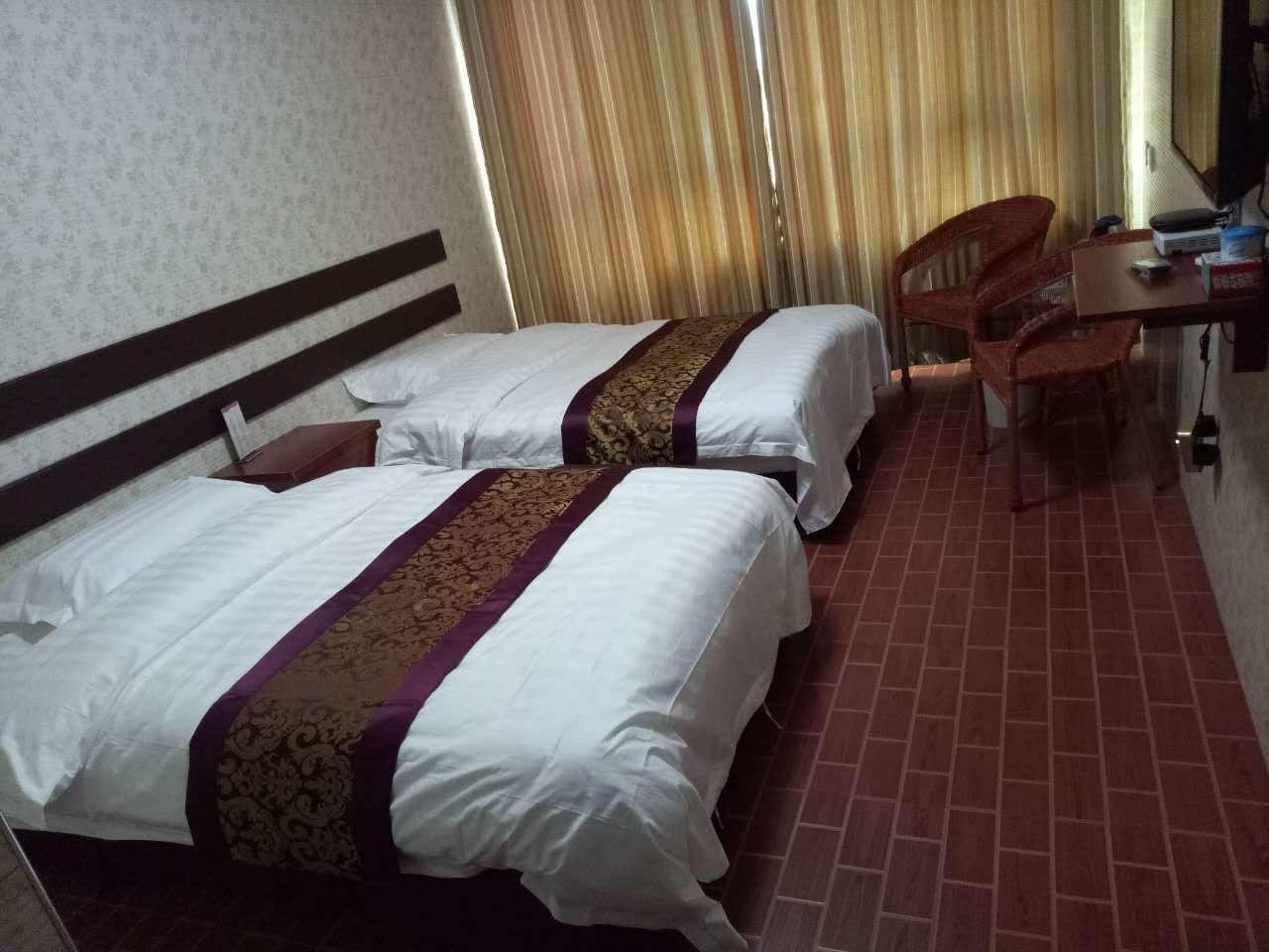 Huayun Business Hotel 6/14