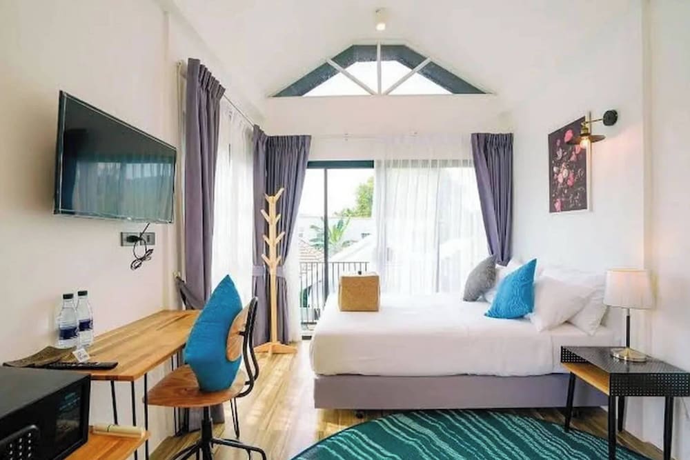 The Seaton House Phuket 17/50