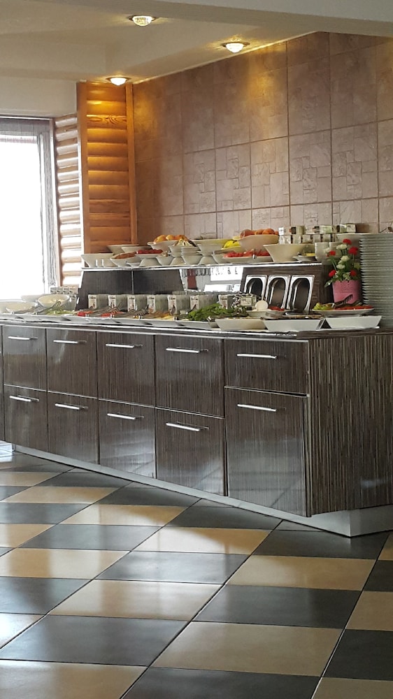 Buyuk Hotel 6/50