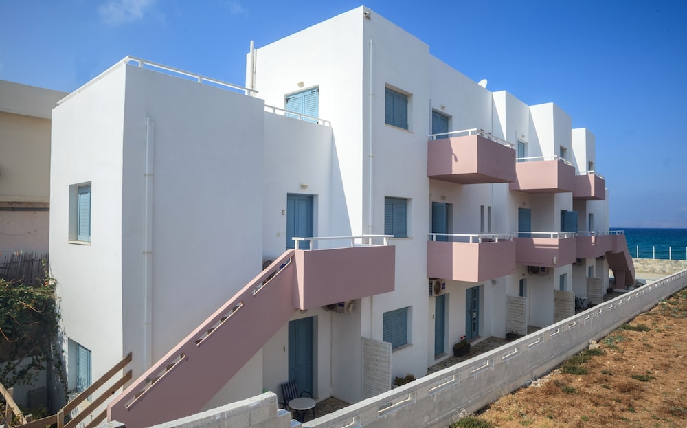 Almare Beach Hotel 46/50