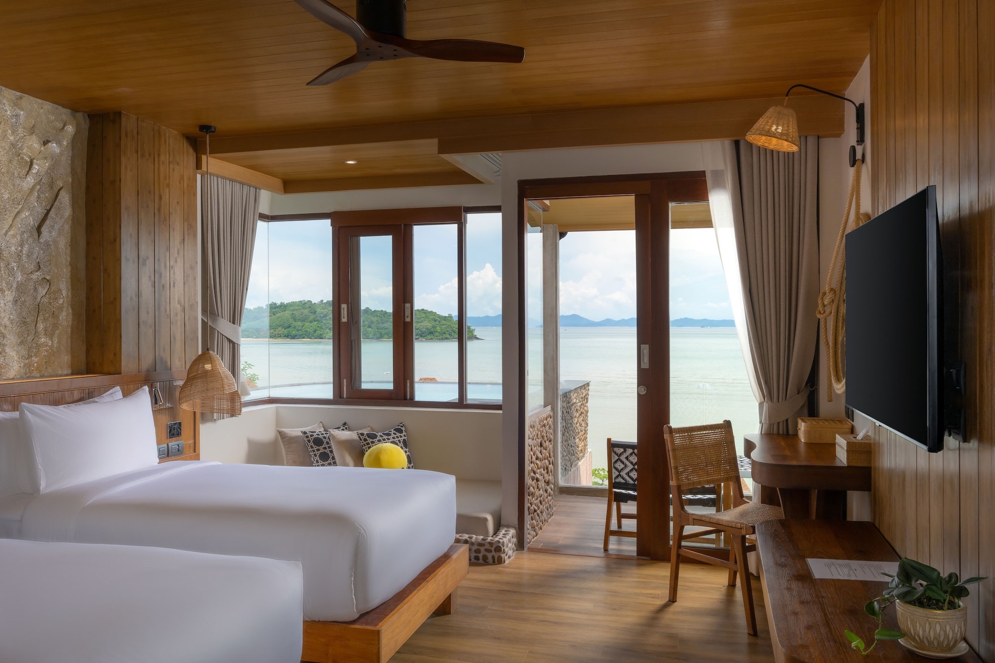 استوديو بسريرين منفصلين بإطلالة على البحر، Sinae Phuket Luxury Hotel 5/9