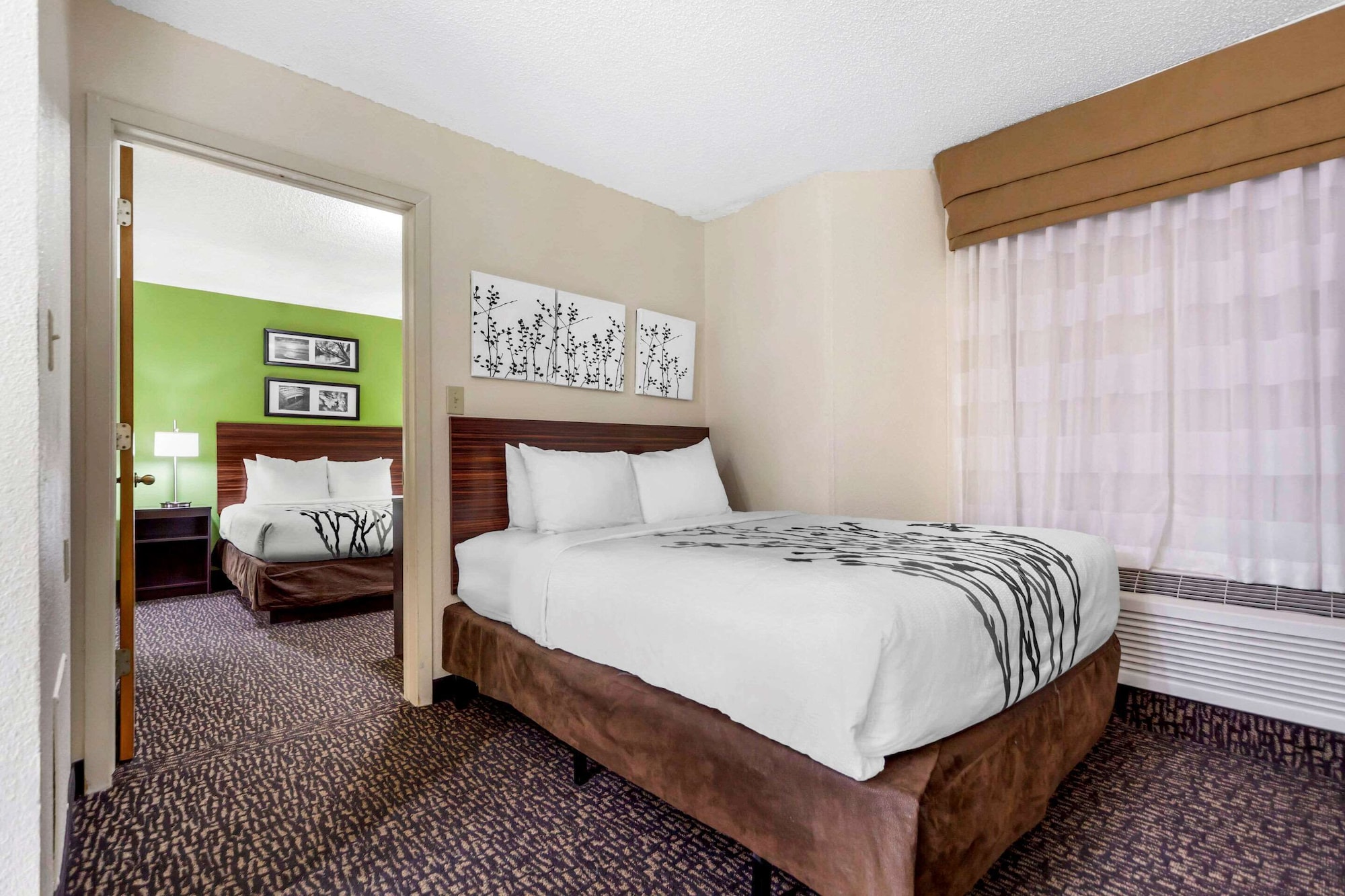 SUITE, 2 QUEEN BEDS