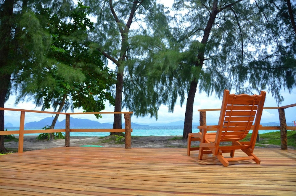 Kradan Beach Resort 33/48