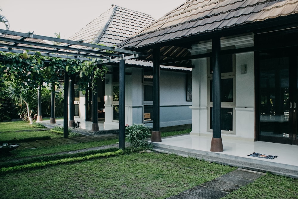 Villa Puri Darma Agung 61/65