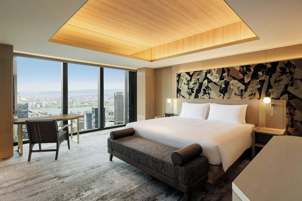 THE OSAKA STATION HOTEL, Autograph Collection 6/46