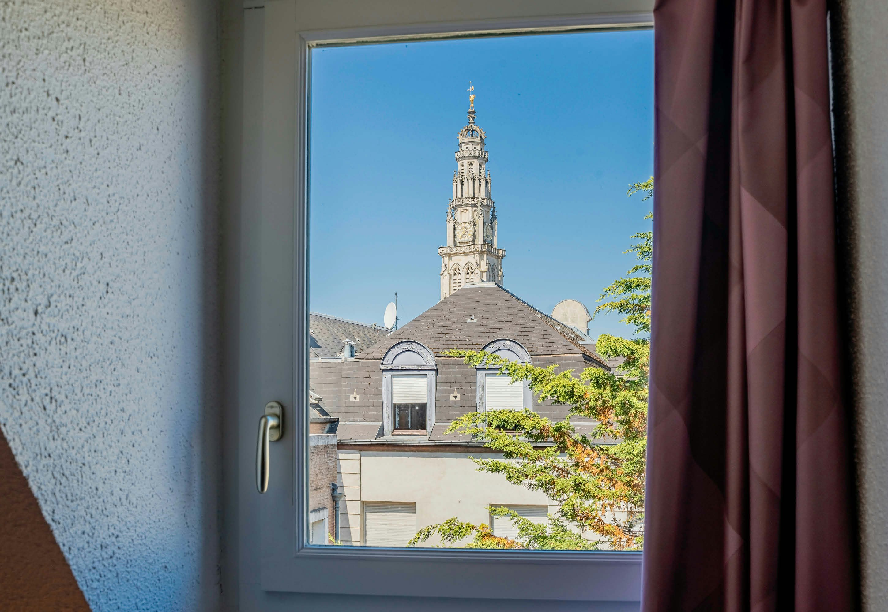 B&B HOTEL Arras Centre les places 26/28