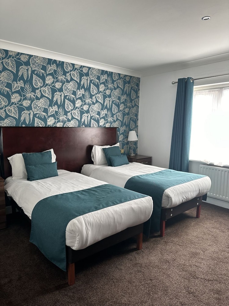 Basingstoke Hotel 11/50