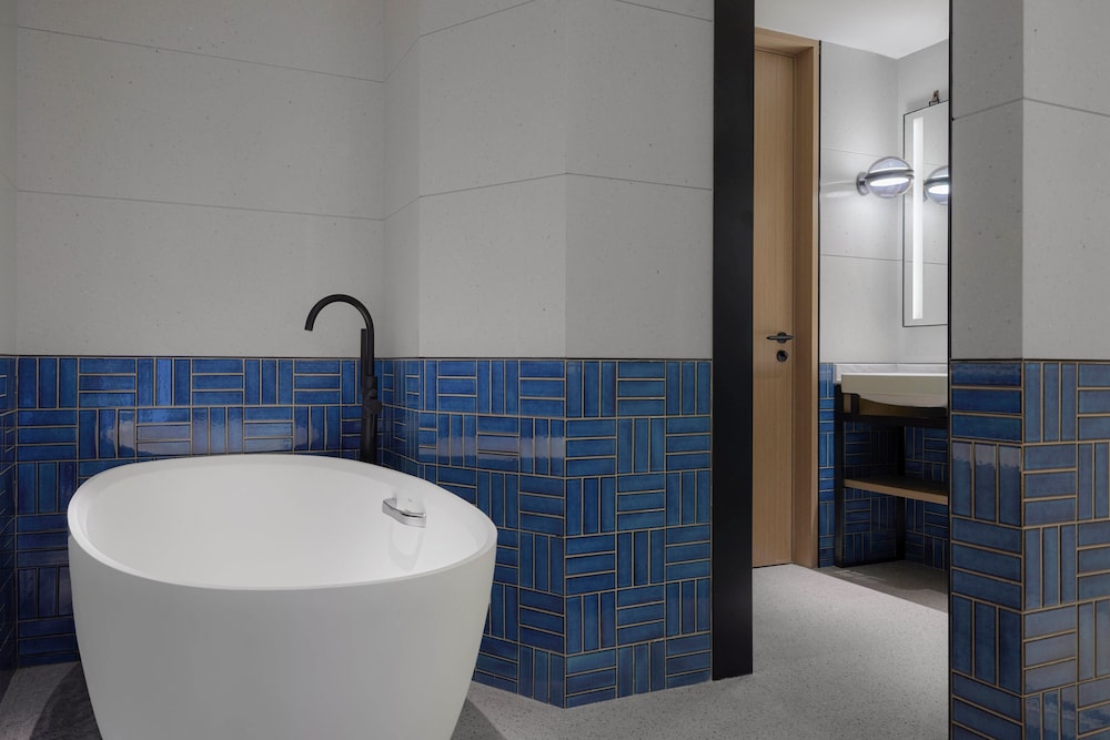 Four Points by Sheraton Shenzhen Bao'an 32/36