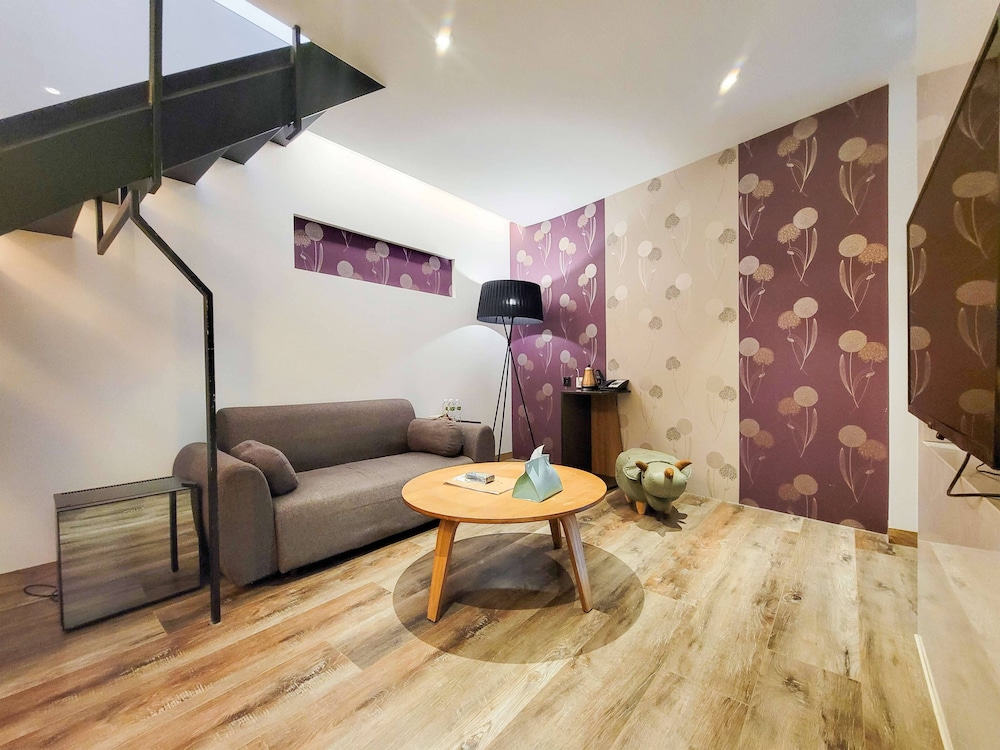 CHECK inn Taichung Zhongshan 39/50