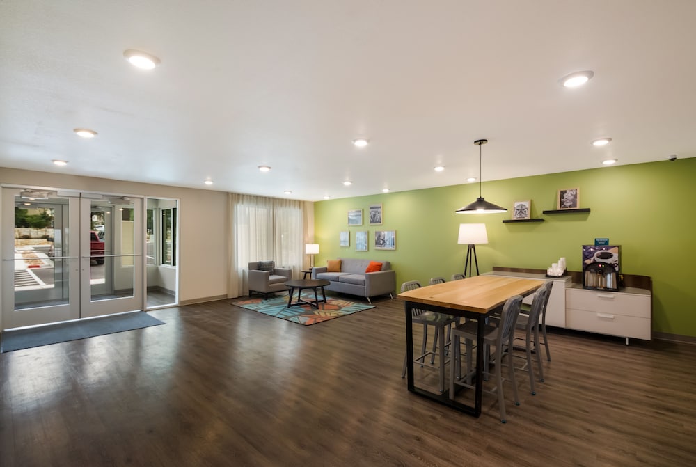 WoodSpring Suites Austin Central 11/16