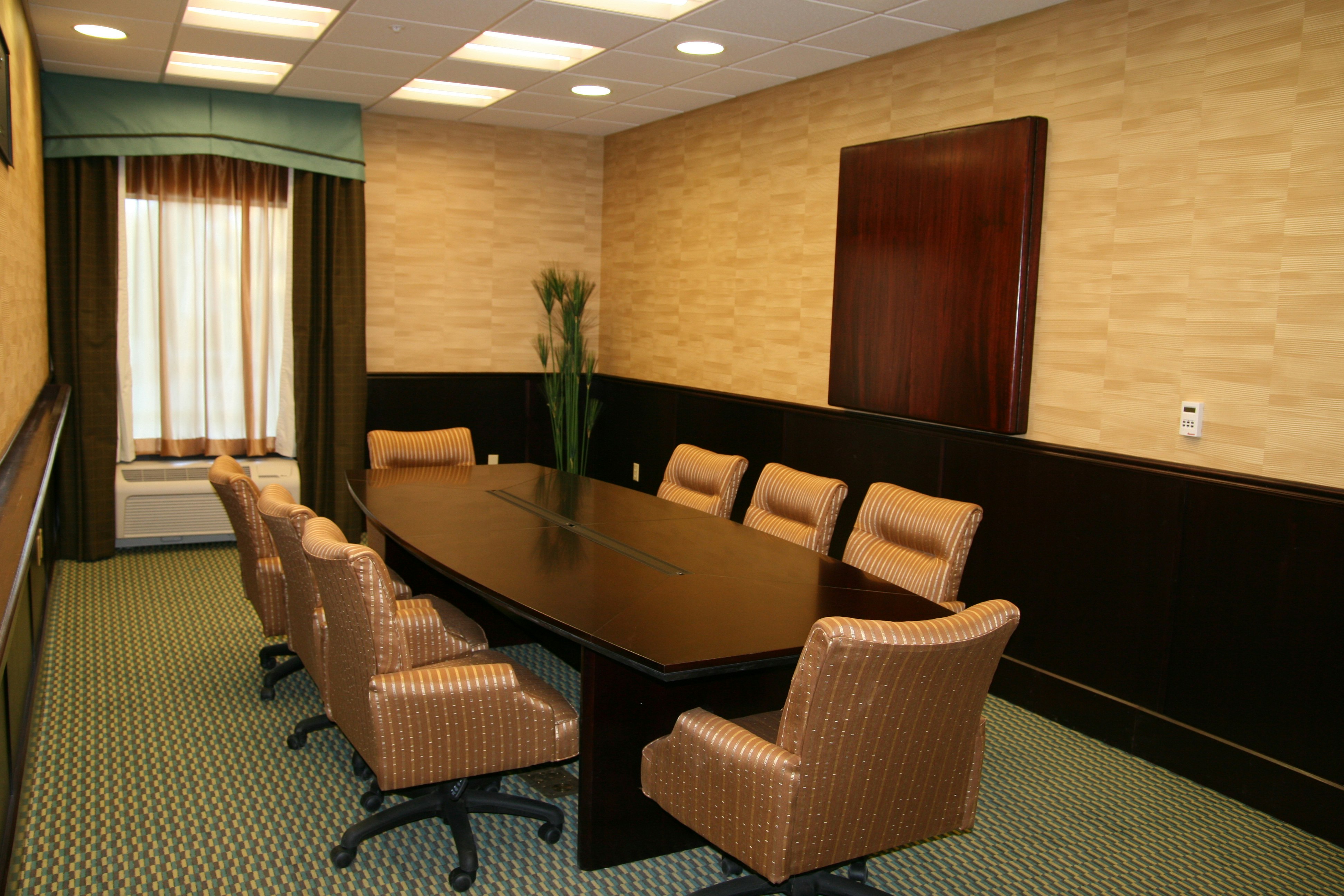 Hampton Inn Suites Austin Lakeway 61/69