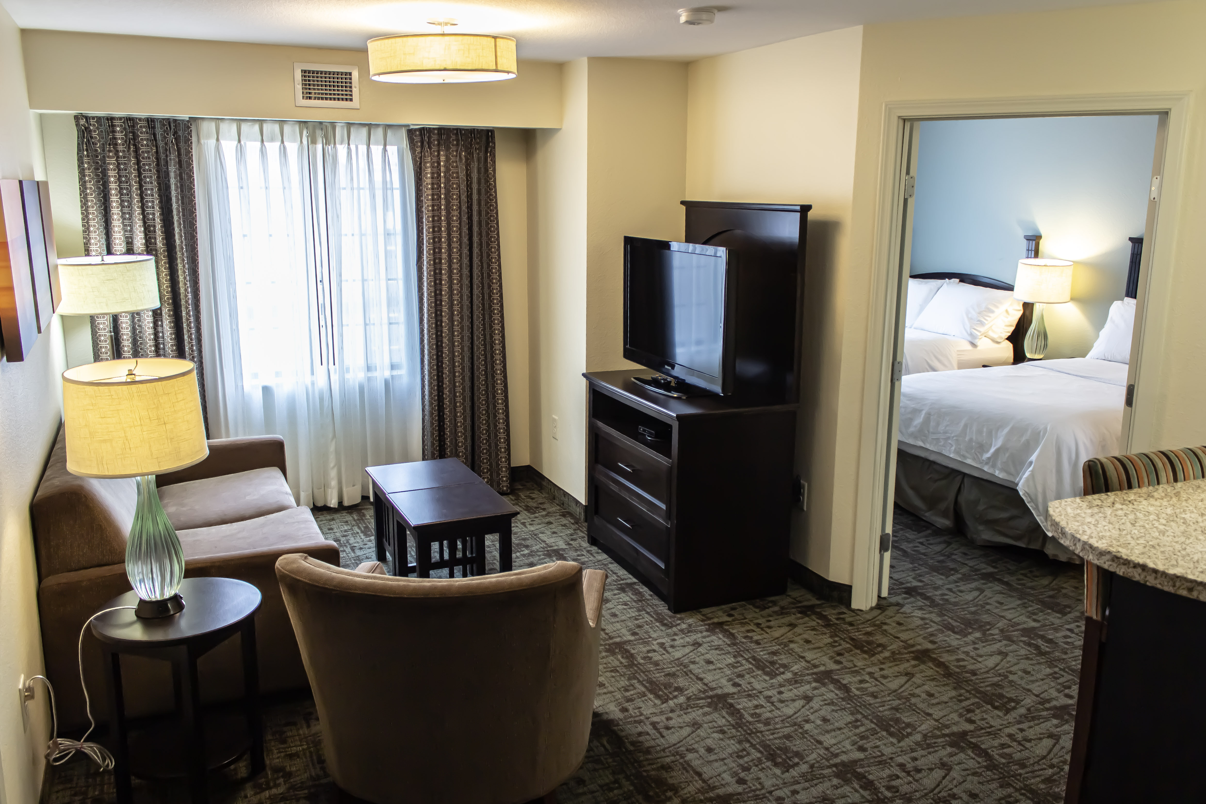 Staybridge Suites Minot 36/62
