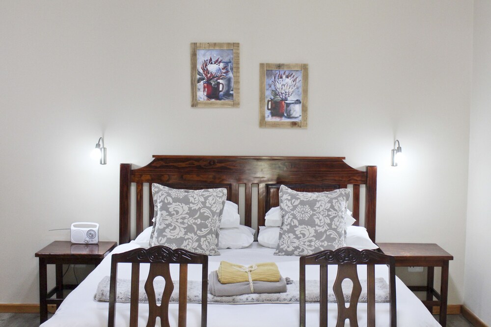 17 On Bird Guest House 6/50