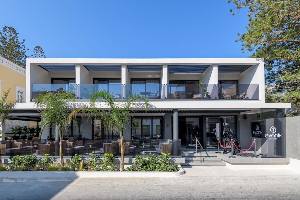 Evanik Chic Hotel 2/48