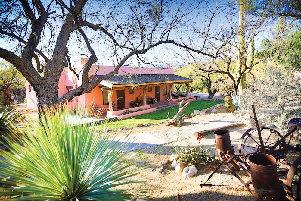 Tanque Verde Ranch 5/76