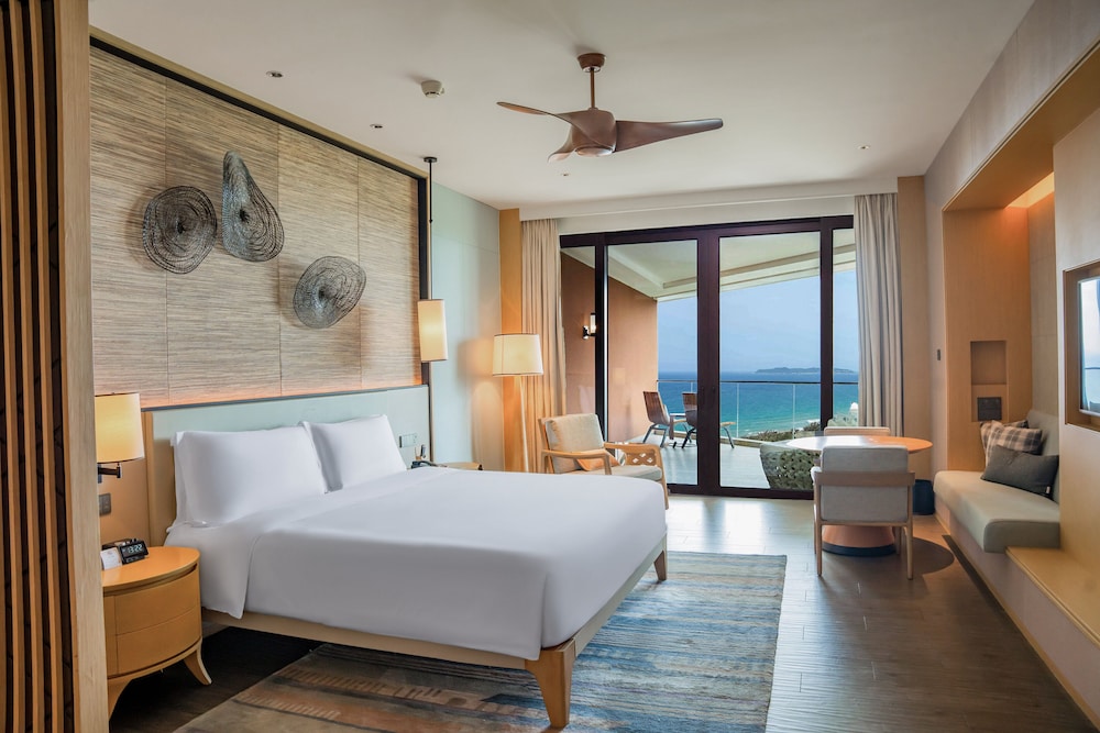 Standard, King Bed, Ocean View