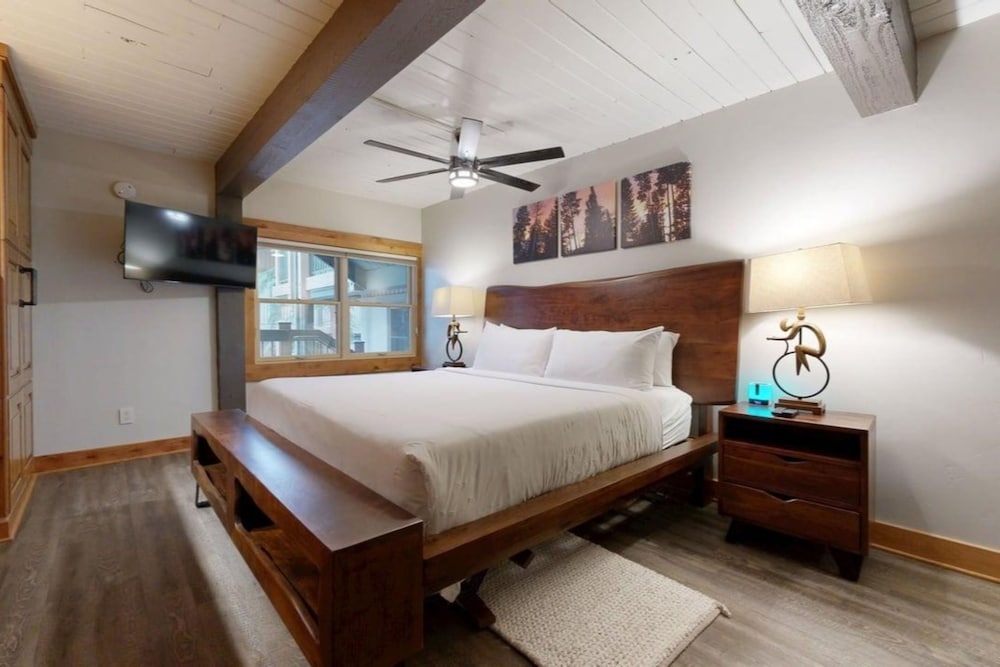 2 Bedrooms, Condo, Summit, King and Twin Beds