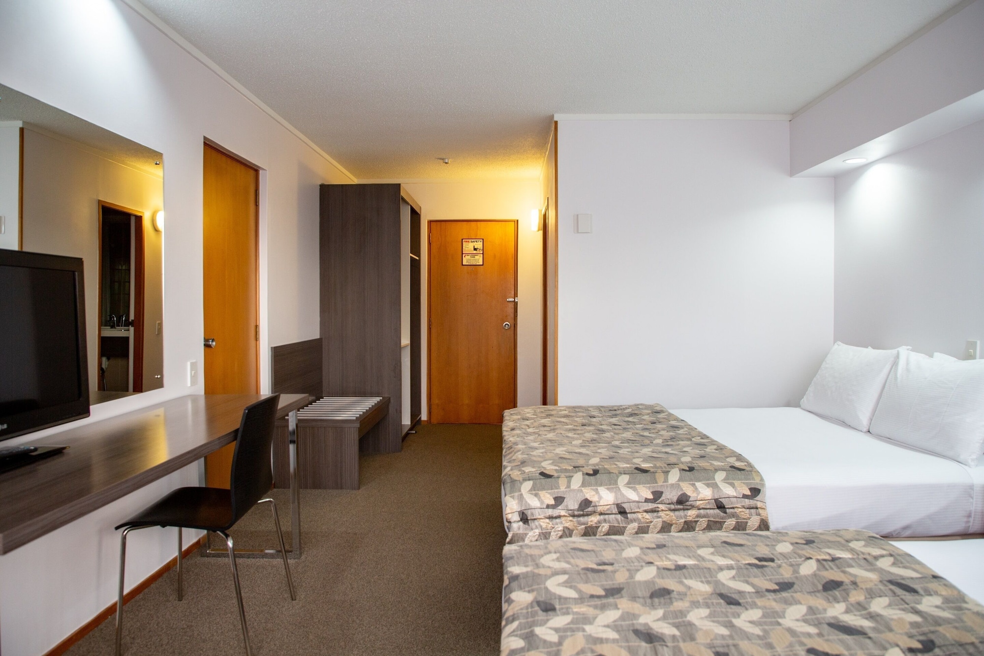 Superior, Twin Beds, Queen Bed, Rose Park Hotel Auckland 2/7