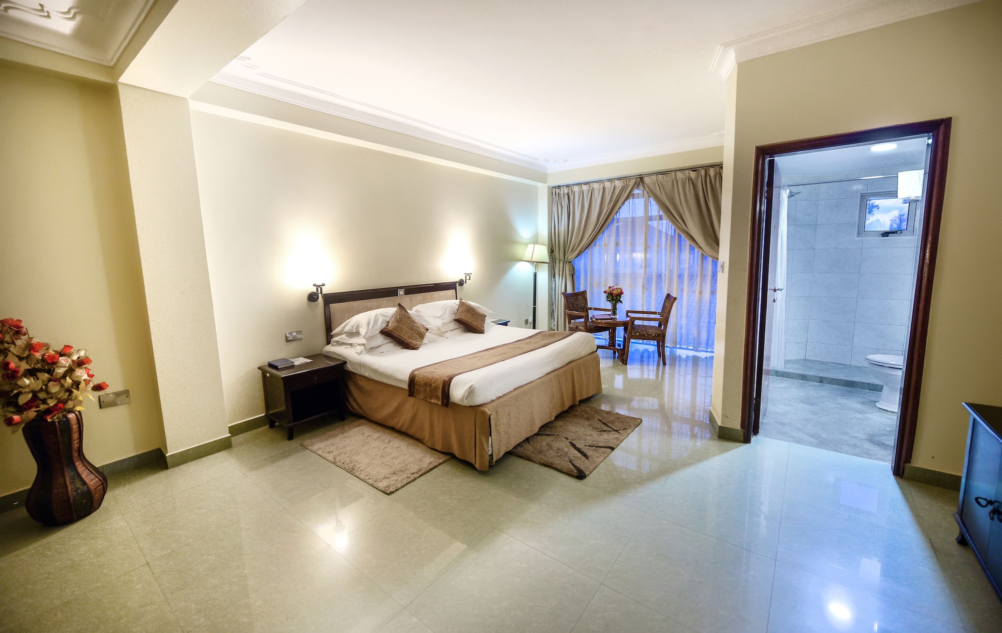 1 BEDROOM, DELUXE, SUITE, COURTYARD VIEW