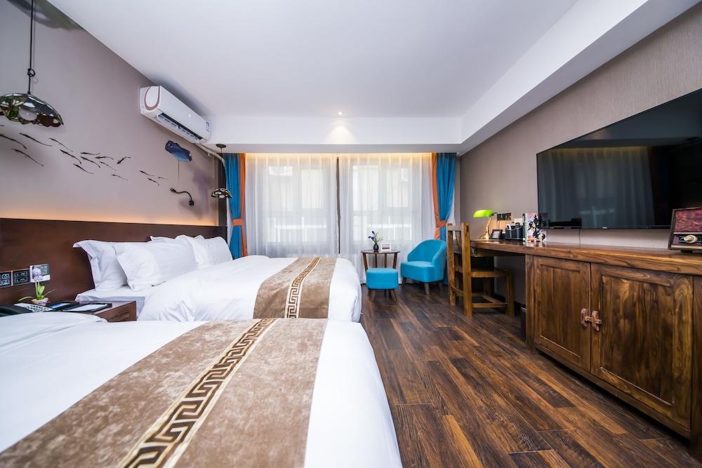M G Hotel 8/58