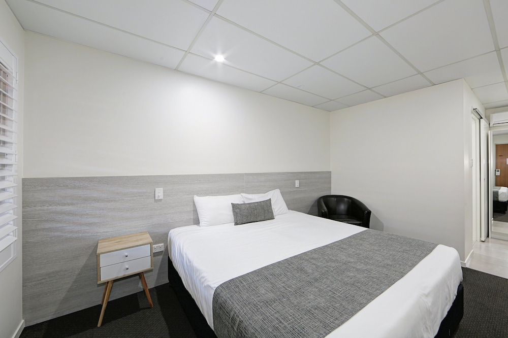 Chalet Motor Inn 20/41