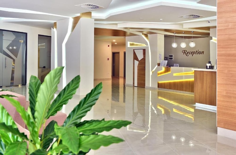 Grifid Hotel Foresta 4/40