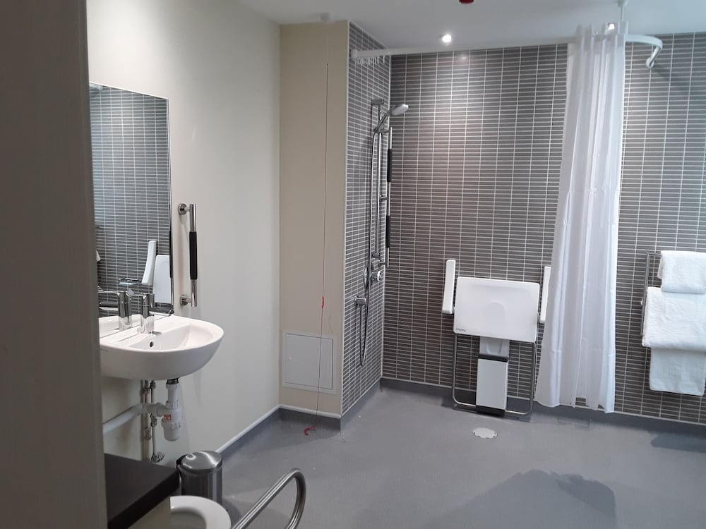 Holiday Inn Leeds Wakefield M1 Jct.40, an IHG Hotel 16/56