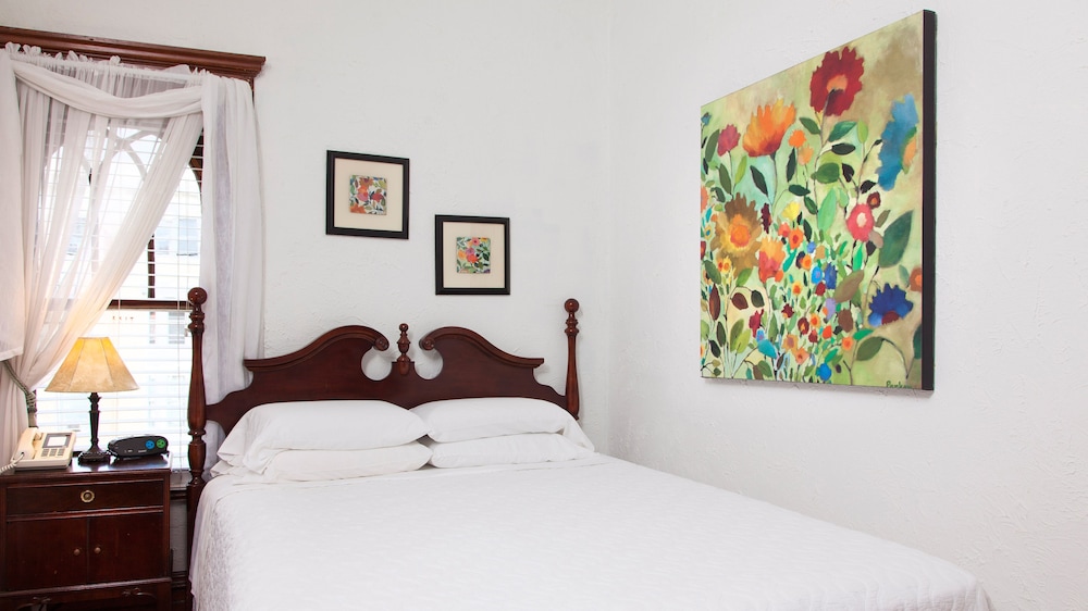 American Guest House 13/50