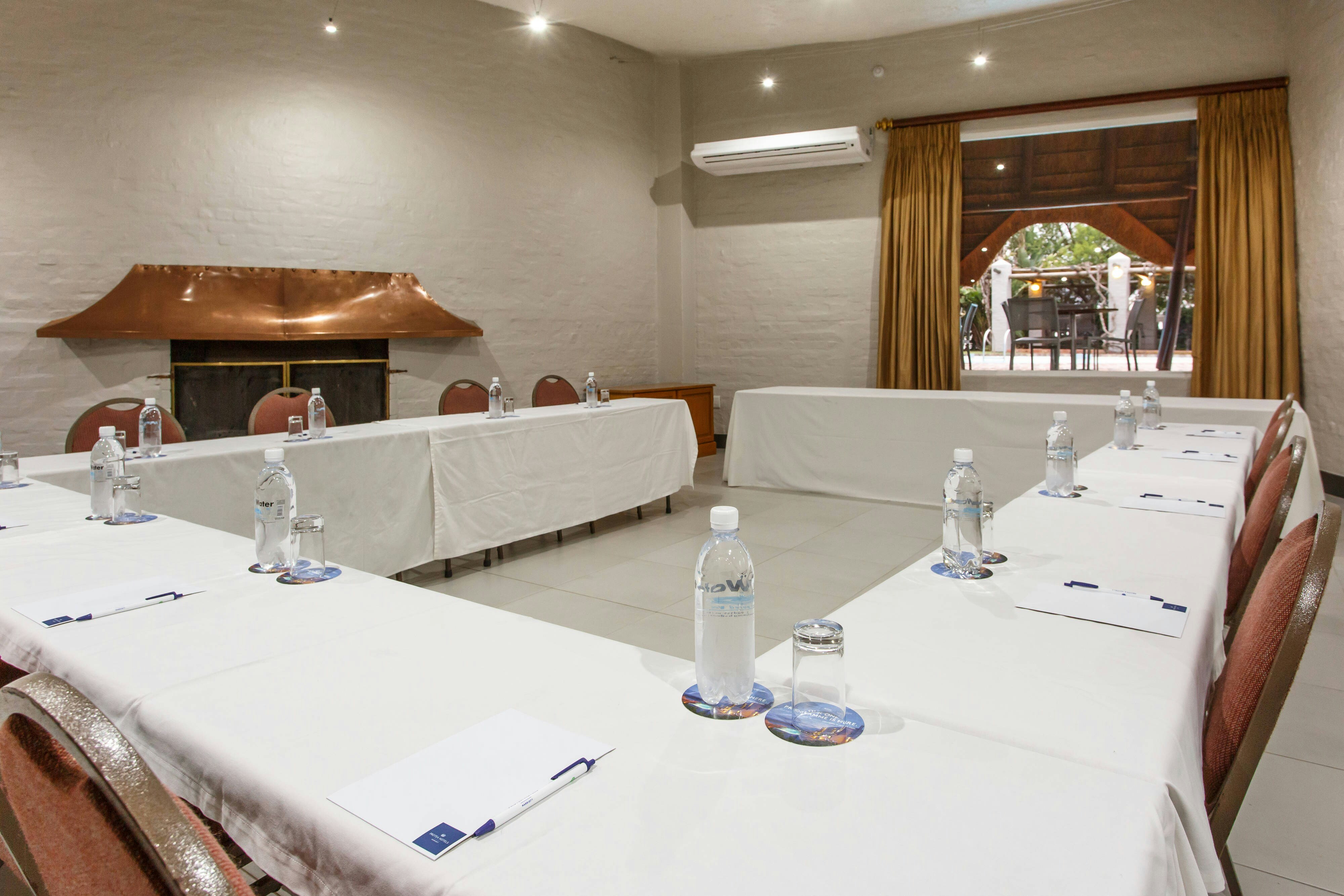 Protea Hotel By Marriott Oudtshoorn Riempie Estate 2/19