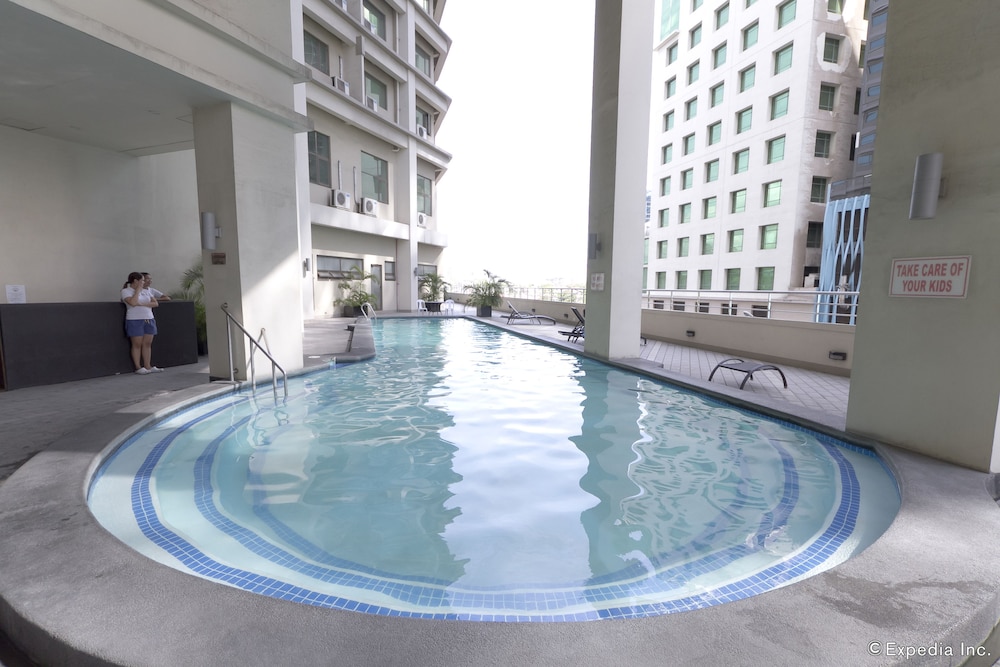 Mandarin Plaza Hotel 4/53