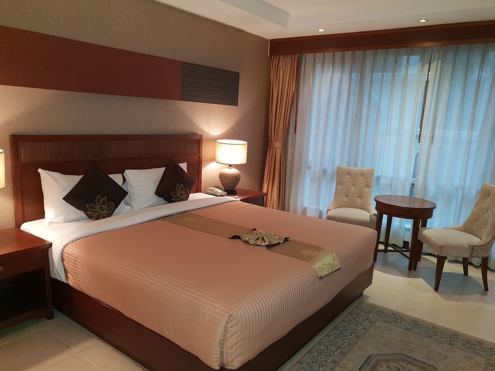 De Arni Bangkok 13/69