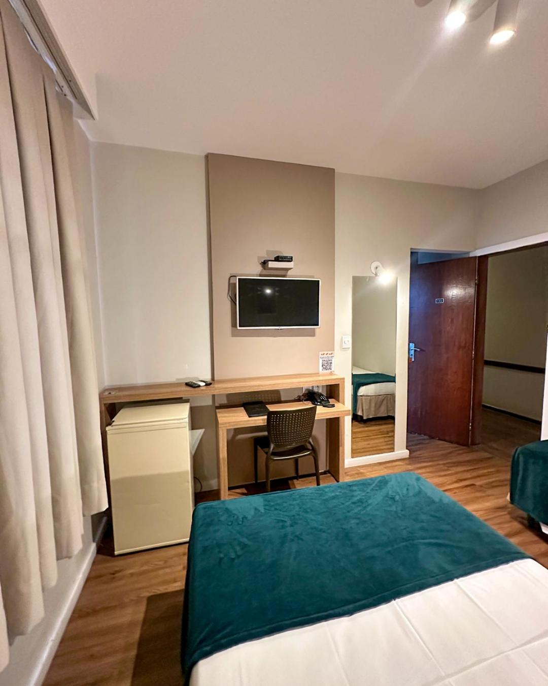 Real Hotel 9/30