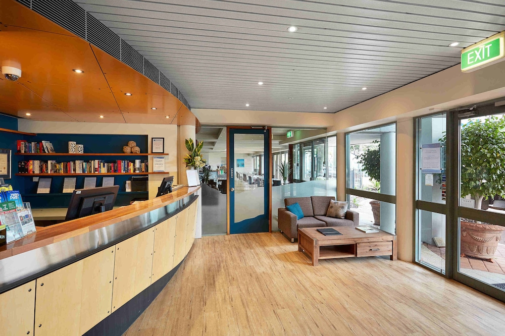 Broadwater Resort Apartments Como 14/67