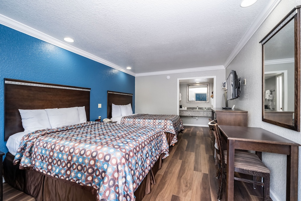 ROOM, 2 DOUBLE BEDS, SMOKING