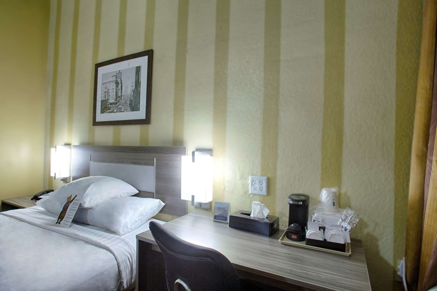 Travelodge by Wyndham Phoenix Downtown 25/47