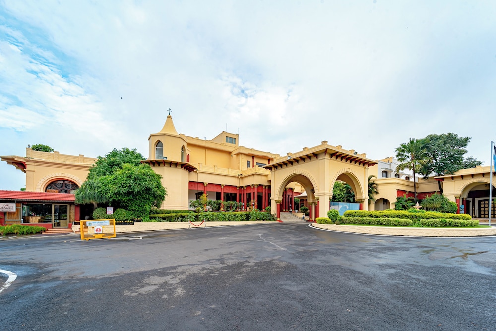 Noor Us Sabah Palace 37/45