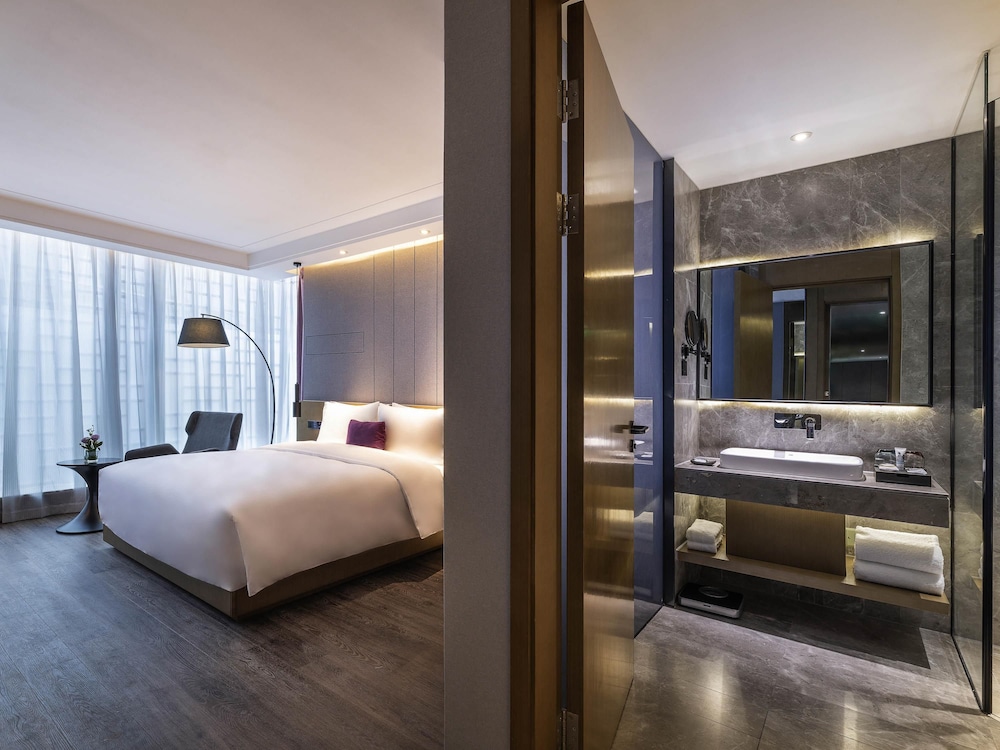 Mercure Kunshan MIXC Hi-tech 30/56
